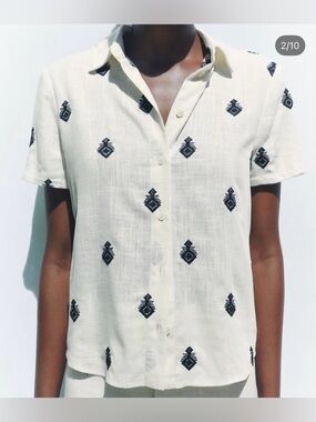 Zara ZW Collection Contrast Embroidery Button Down Shirt Medium - C42-002